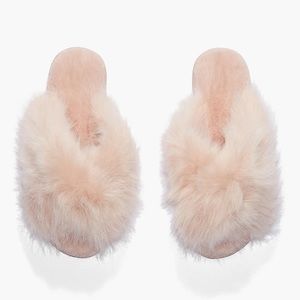 CLF Fluffed Up Slippers Savage Fenty Size L (10)